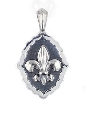 Mignon Faget Heirloom Fleur de
Lis Pendant and Ring MATCHING SET